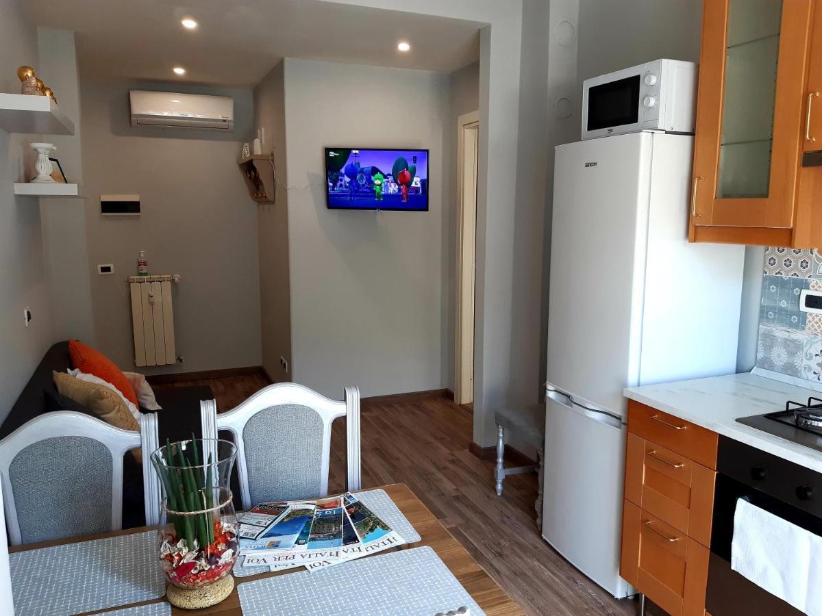 לה ספציה Deco & Retro Apartment מראה חיצוני תמונה