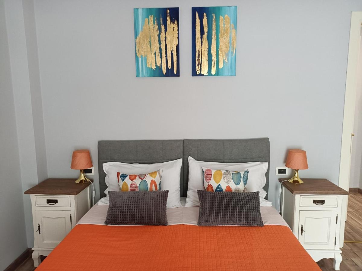 לה ספציה Deco & Retro Apartment מראה חיצוני תמונה