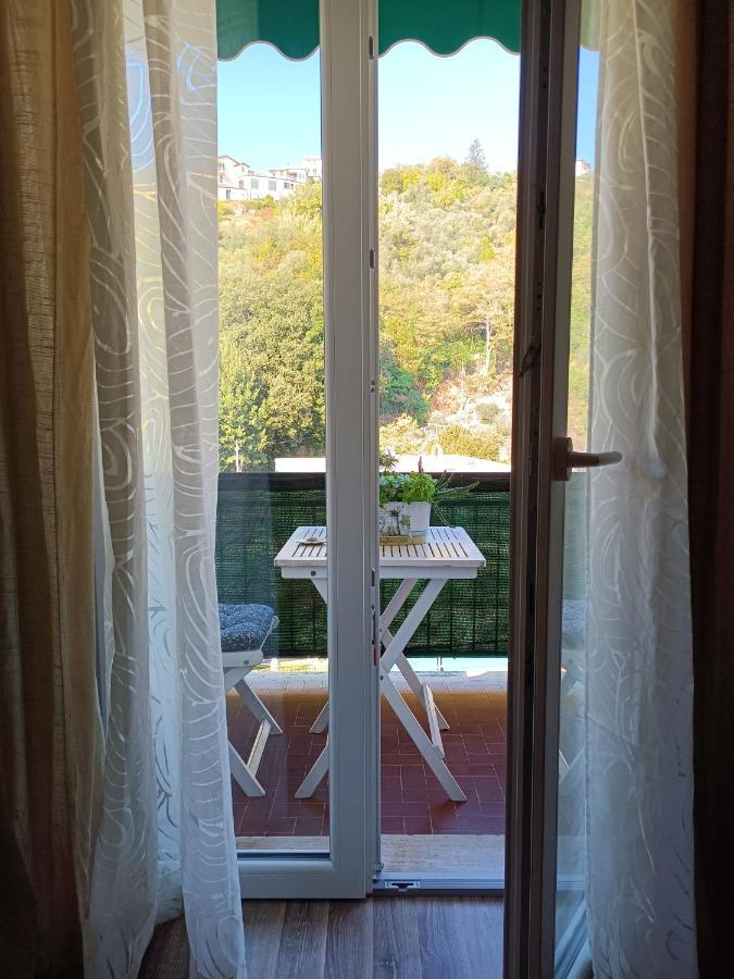 לה ספציה Deco & Retro Apartment מראה חיצוני תמונה