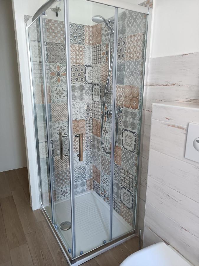 לה ספציה Deco & Retro Apartment מראה חיצוני תמונה