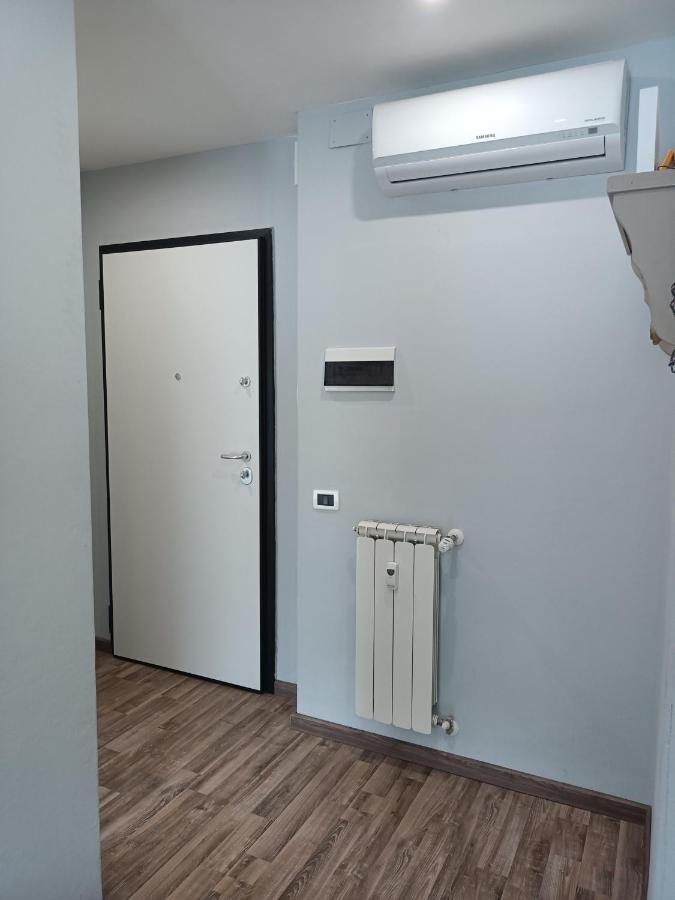 לה ספציה Deco & Retro Apartment מראה חיצוני תמונה